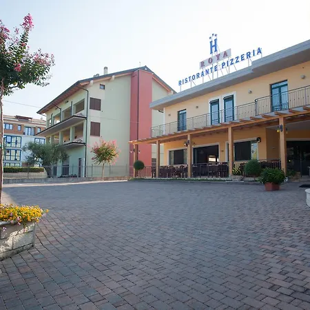 Hotell Roya 3*